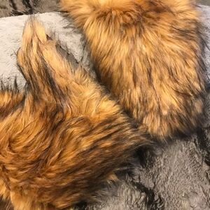 Boots and bag together The bag have a heart shape